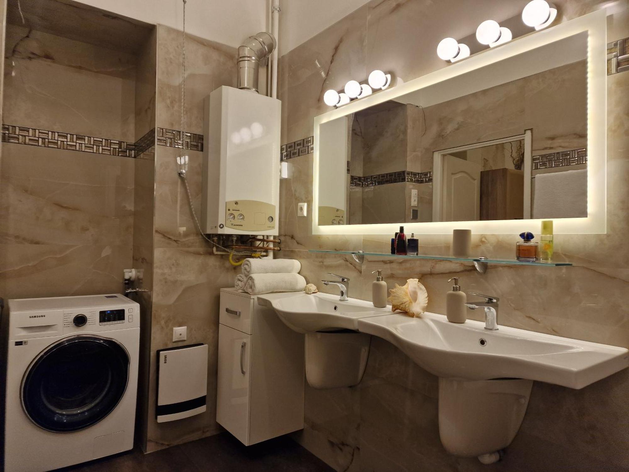 Opera View - Live In Luxury Apartmán Budapešť
