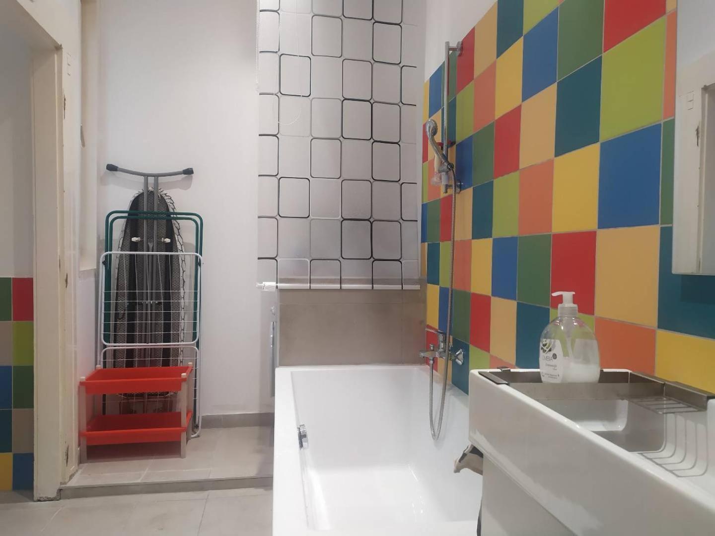 Charmhub Budapest: Your Stylish Sanctuary In The Heart Of The City *