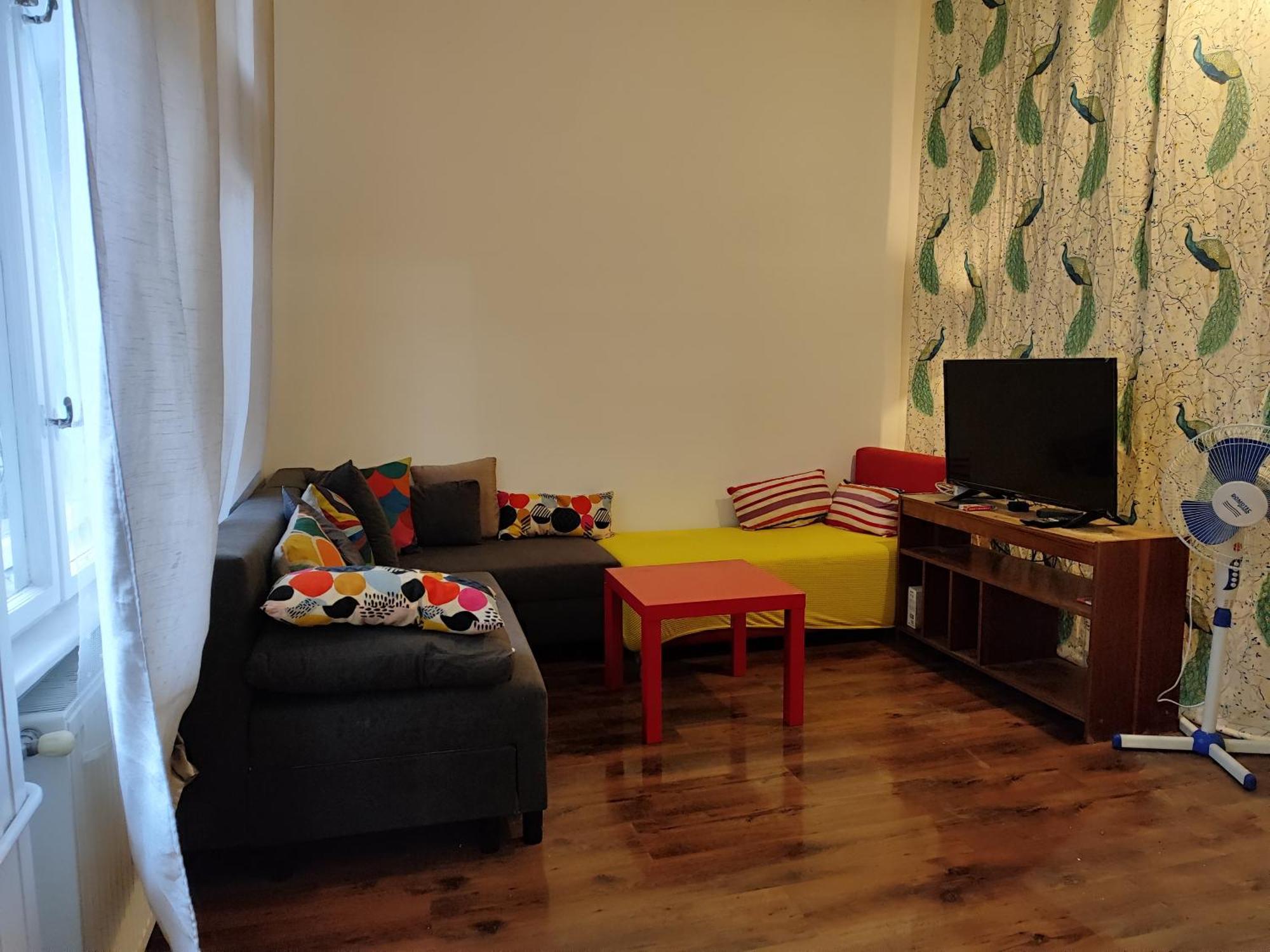 Charmhub Budapest: Your Stylish Sanctuary In The Heart Of The City Gæstehus *