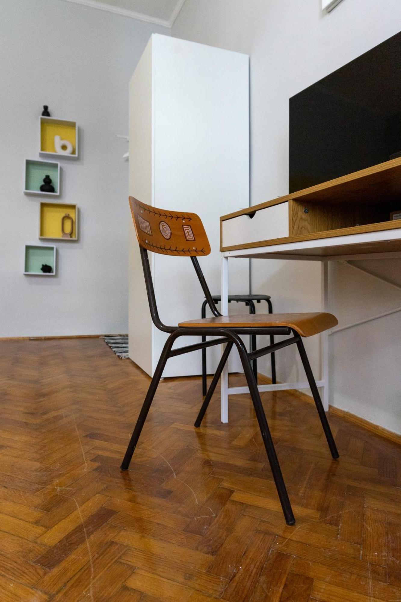 Poli24 Apartament *