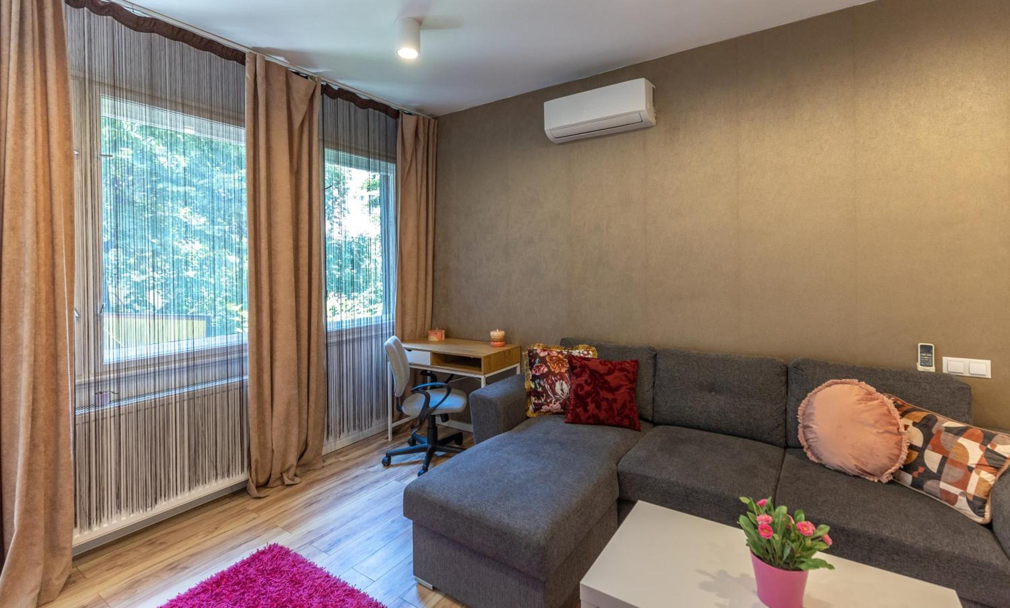 Gems Of - Ruby Unit * Budapest