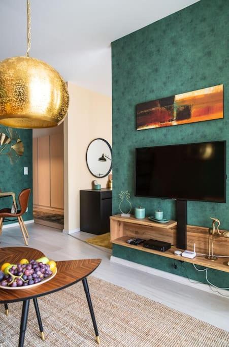 Golden Sunshine On Corvin Promenade - 506 Appartamento Budapest