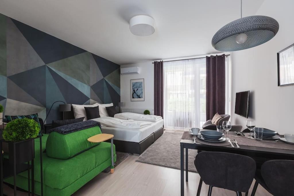 Private Hideaway On Corvin Promenade - 021 Apartment Budapest