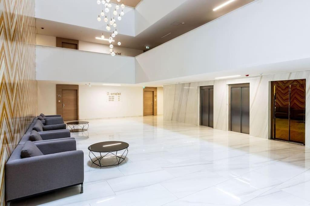 Apartamento Private Hideaway On Corvin Promenade - 021 *