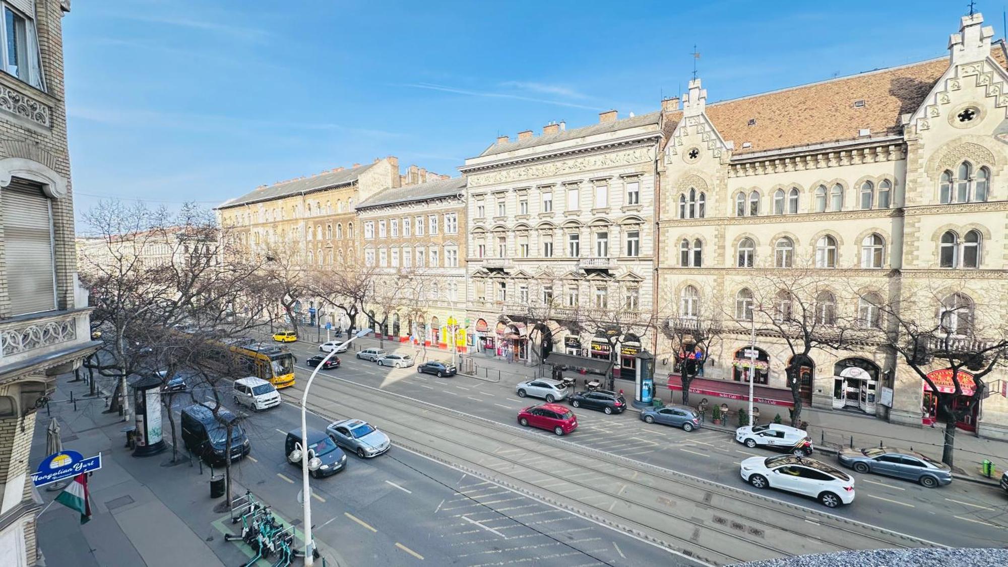 Jozsef 65 Homestay