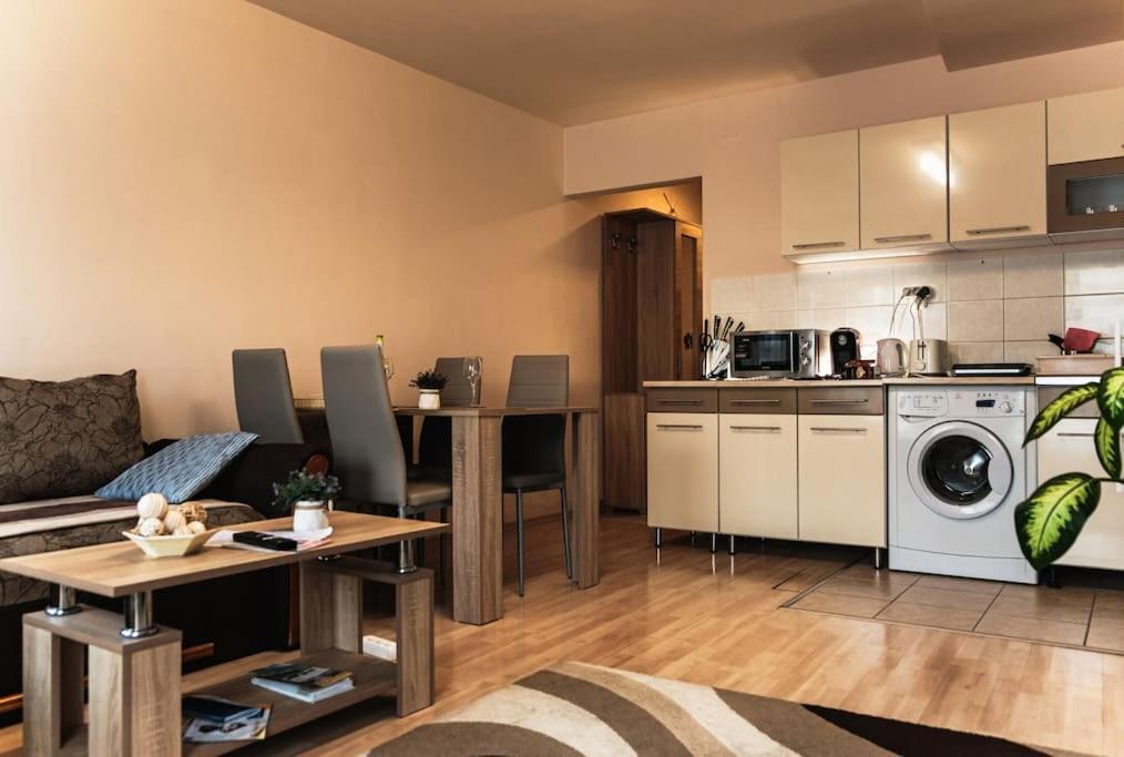 Appartamento Orczy Forum With Free Parking *