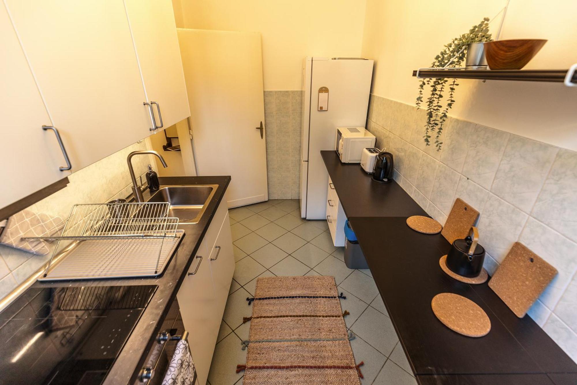 Apartamento Bright & Spacious Riverside With Balcony *