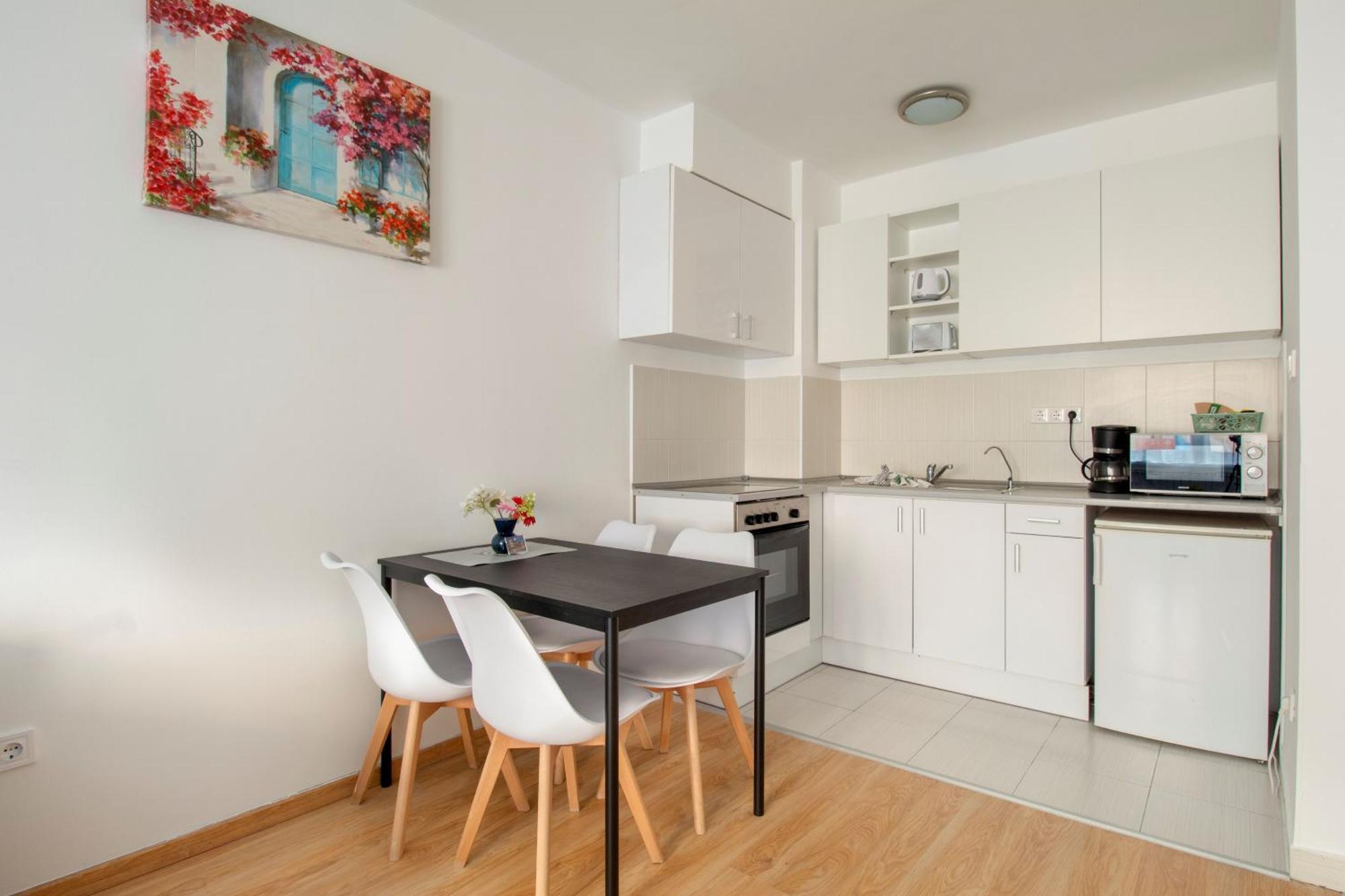Downtown With Free Parking Apartamento *