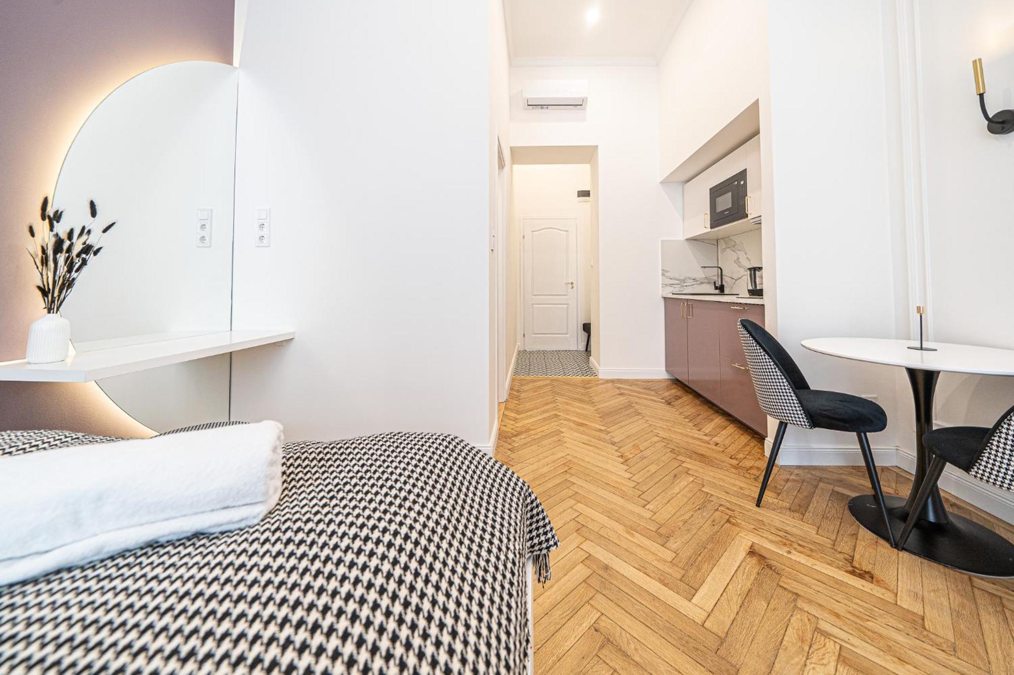 A27- Boutique Apartments, Location By Bqa Apartmán