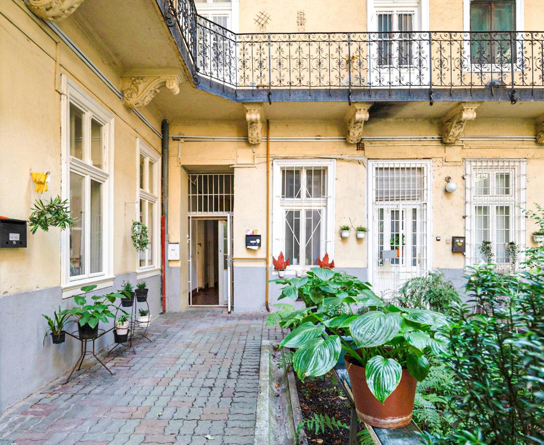 Secret Garden - Free Parking Apartamento Budapest