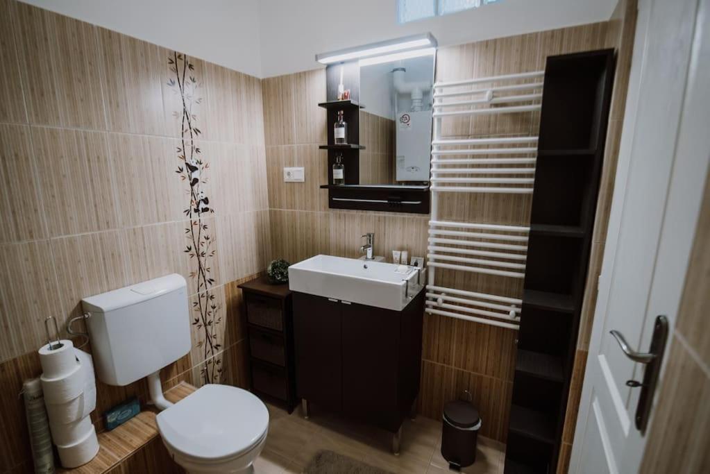 Mimi's * Budapest