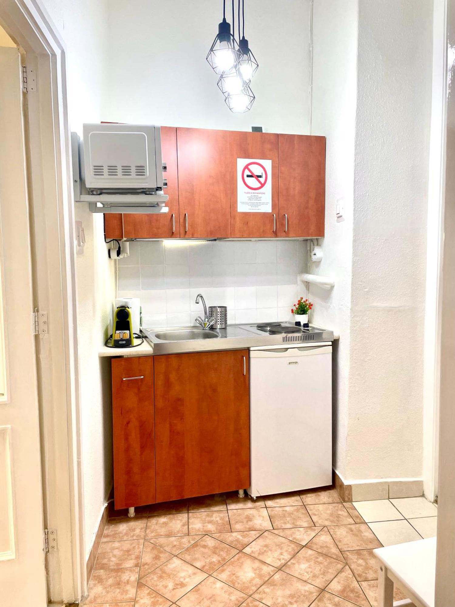 Small Cosy Near The Famous Westend Center Appartement Boedapest