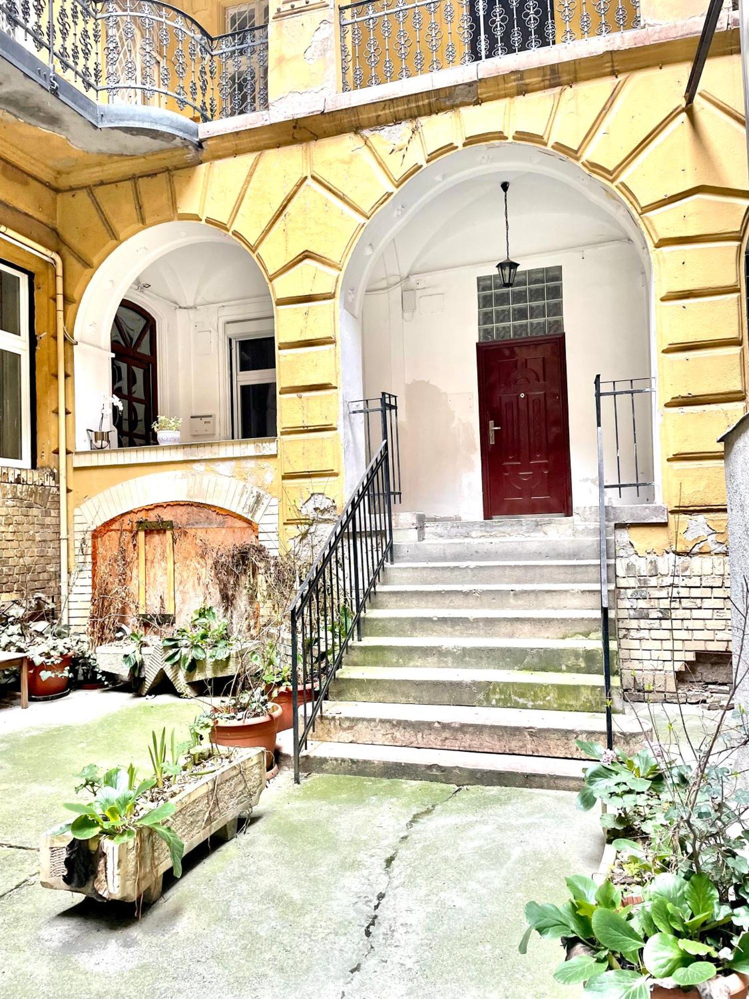 Appartement Small Cosy Near The Famous Westend Center Boedapest