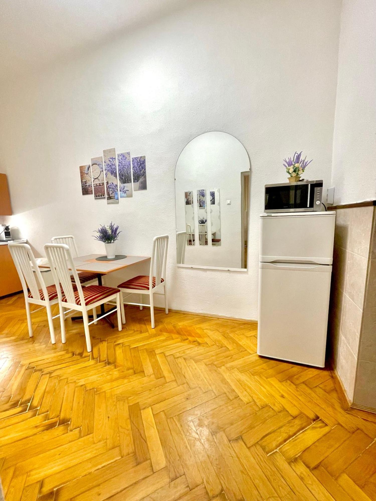 Apartamento Big Cosy Near The Famous Westend City Center *