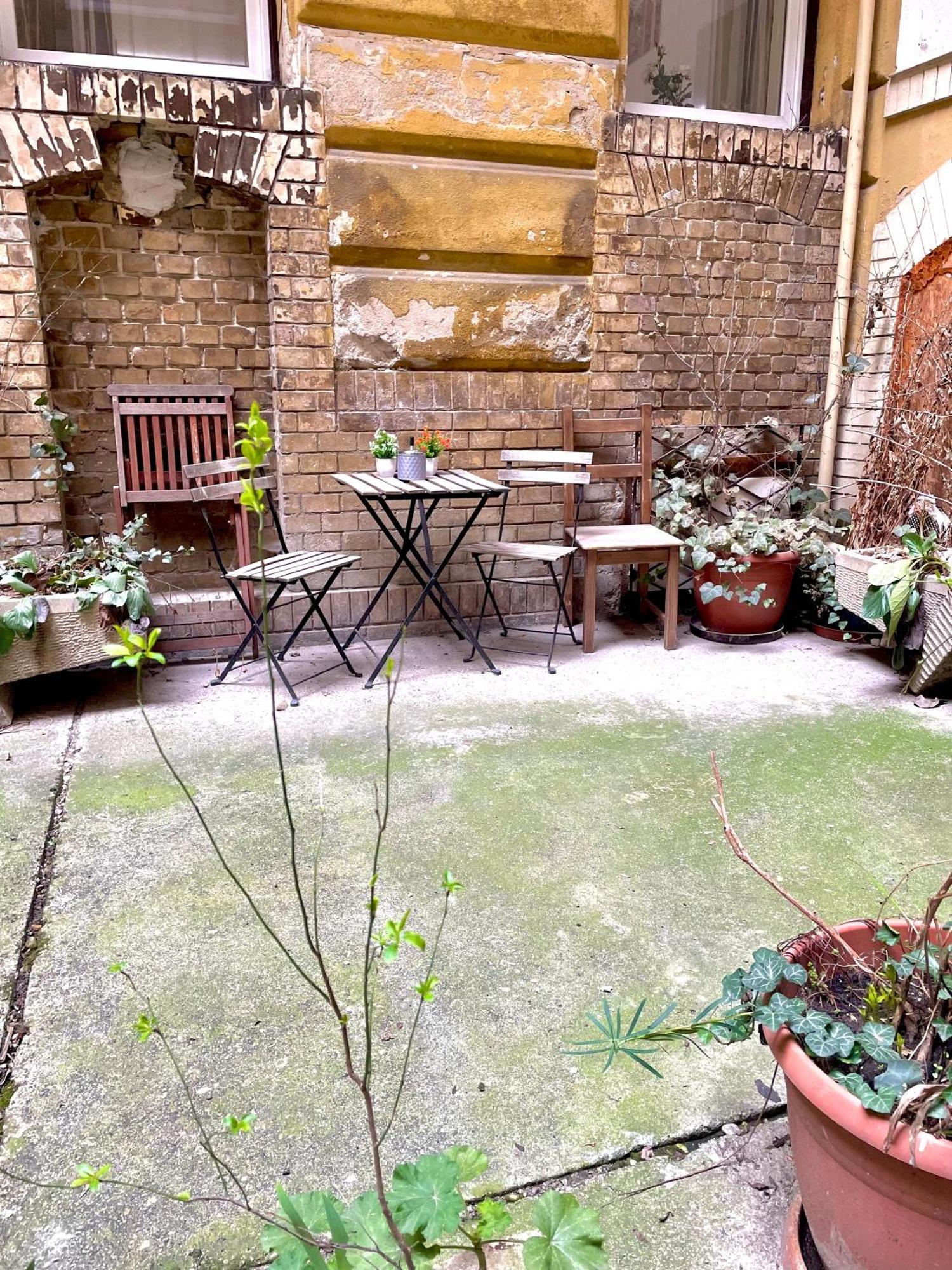 Big Cosy Near The Famous Westend City Center