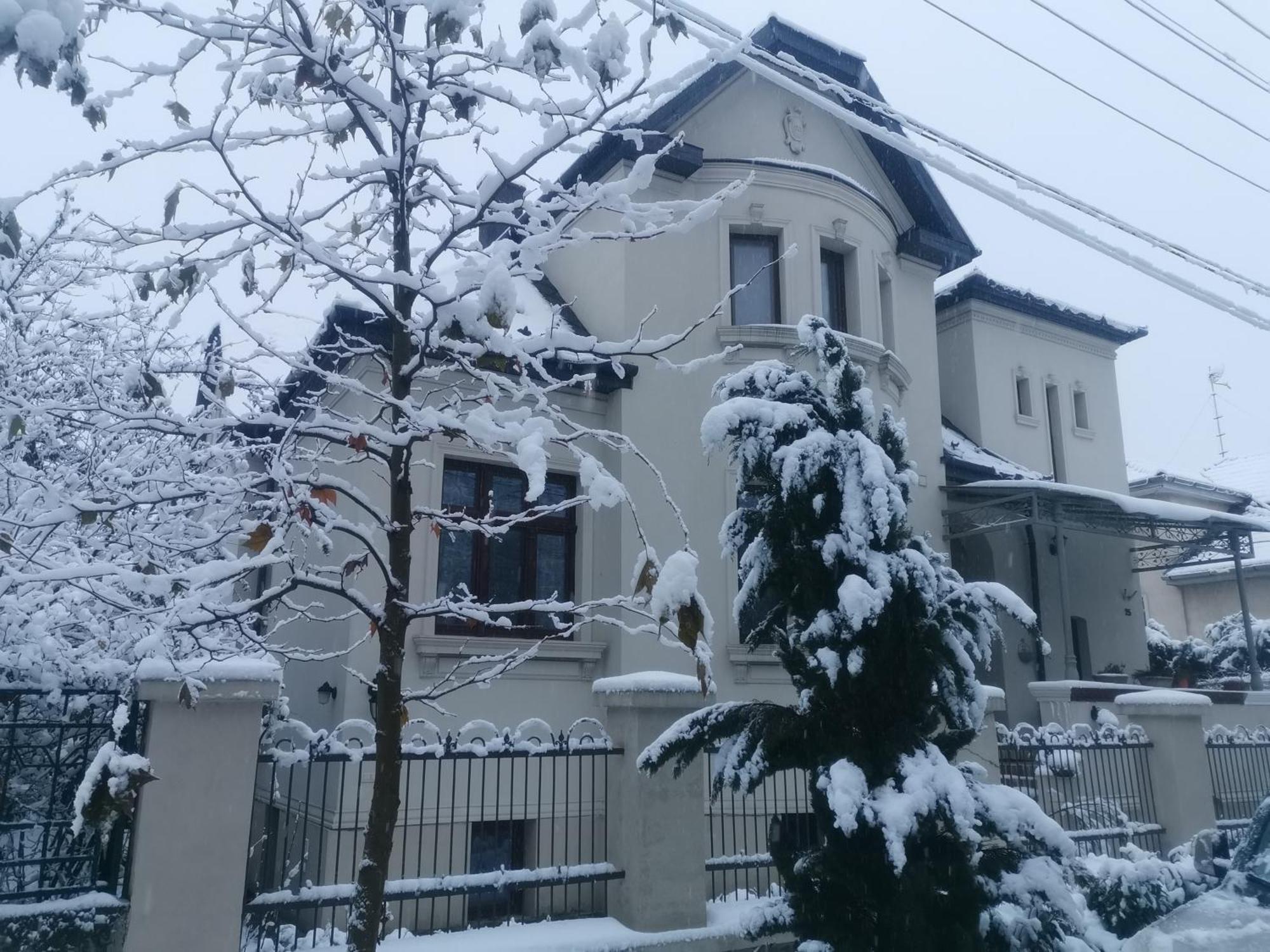 Apartament Kuria With Private Jacuzzi And Pool