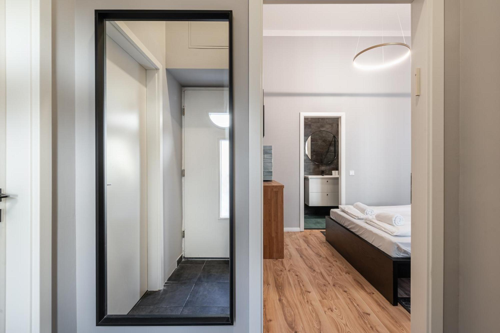 R38 Boutique Apartments, Location By Bqa