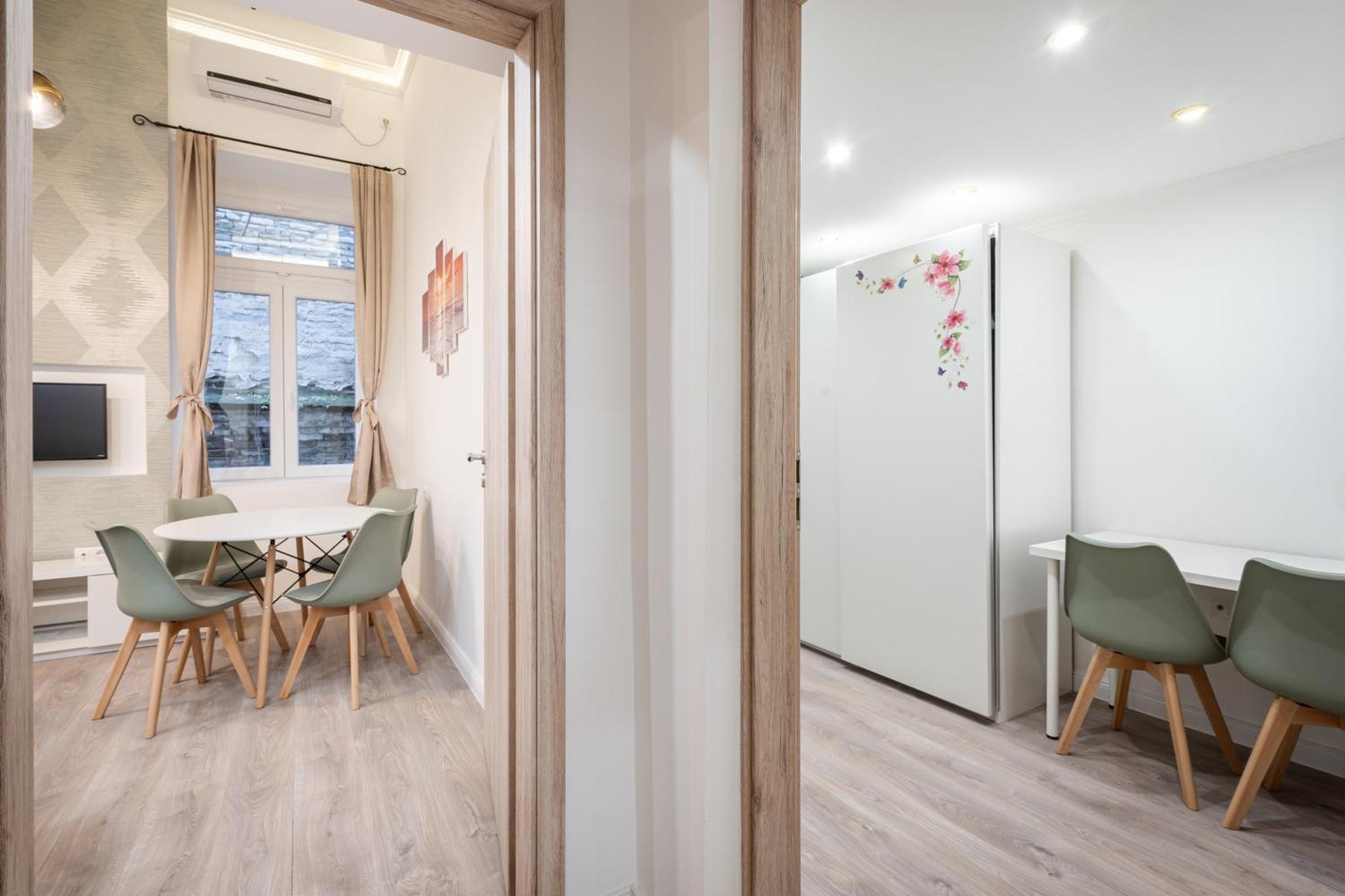 B70-1 - Park Panorama - Location By Bqa *
