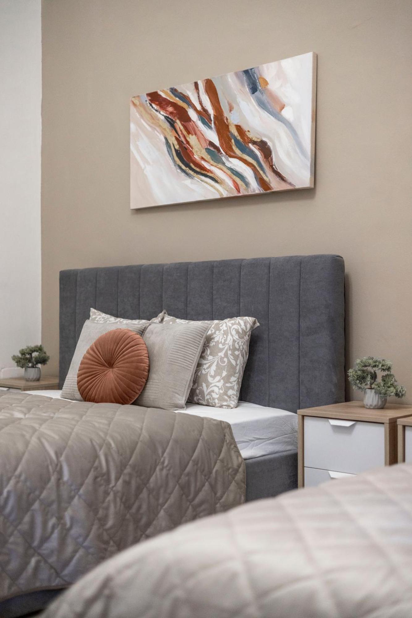 Appartamento Spacious Vintage For 12ppl *
