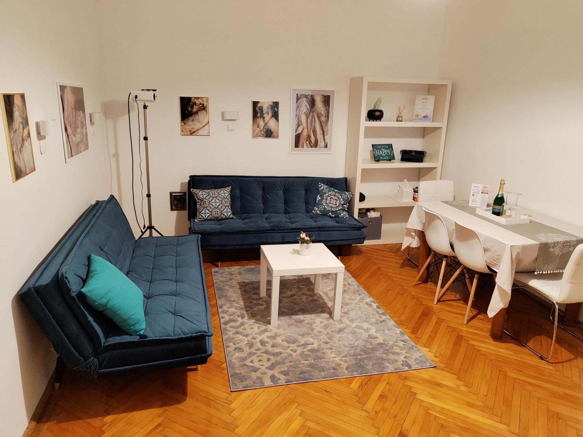 Apartmán Hi!5 Spacious Palotanegyed *