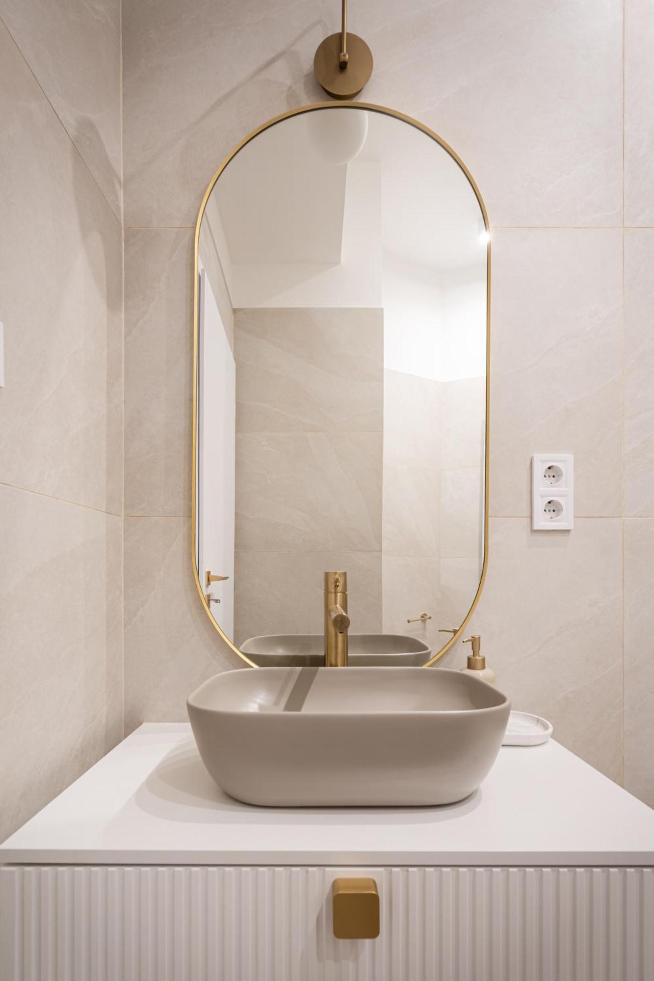 W35- Boutique Apartments, Location By Bqa *