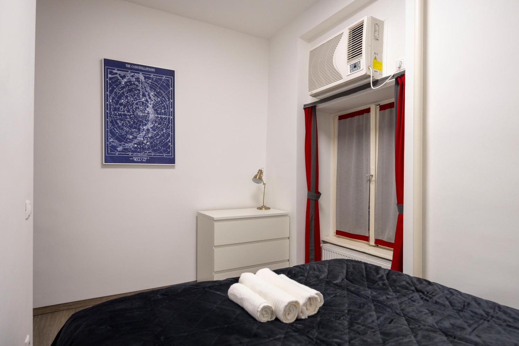 Appartement Deluxe Elizabeth W/ 4bedrm, 2bathrm, 1lvngrm Boedapest