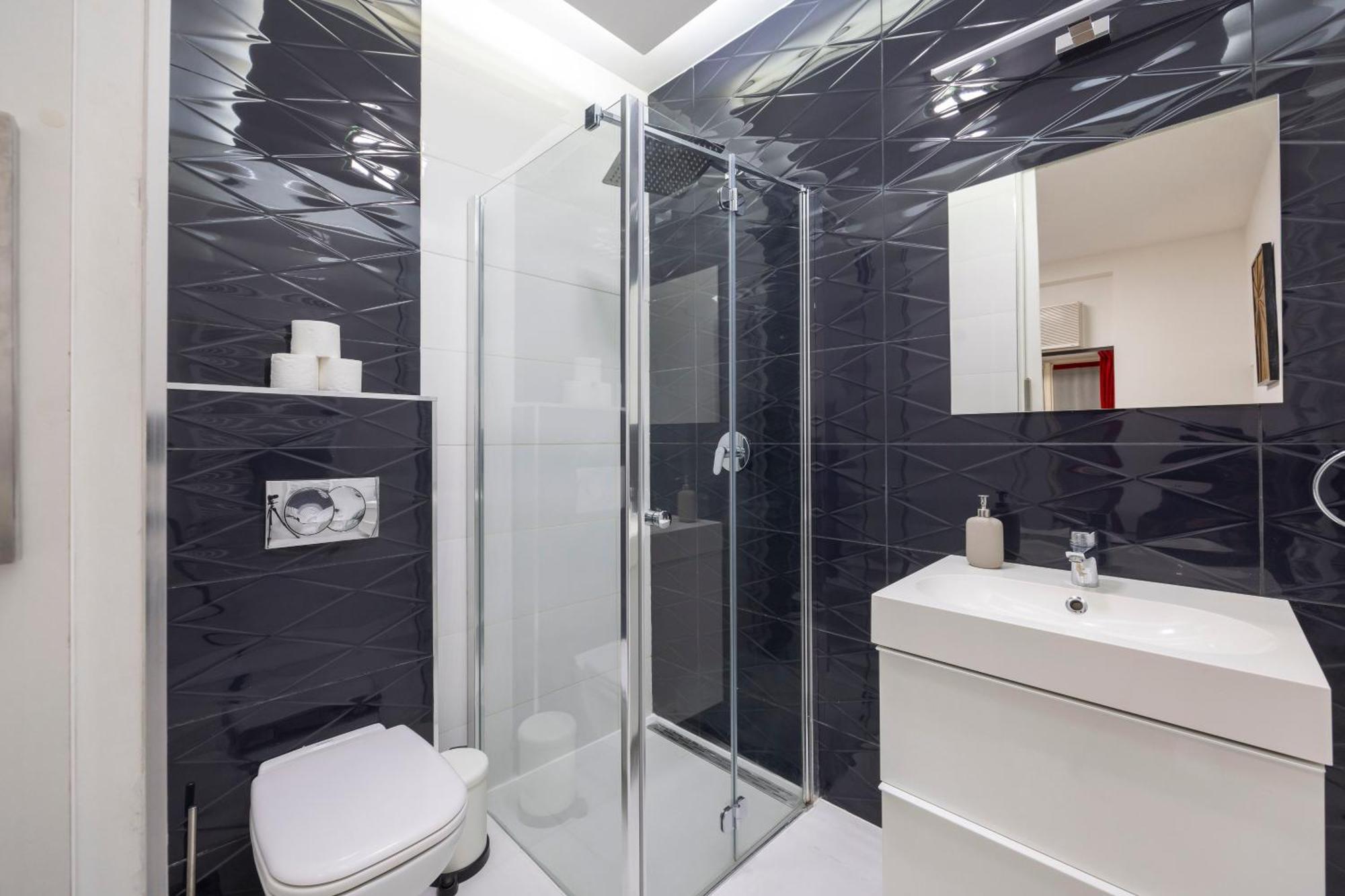 Deluxe Elizabeth W/ 4bedrm, 2bathrm, 1lvngrm * Budapest