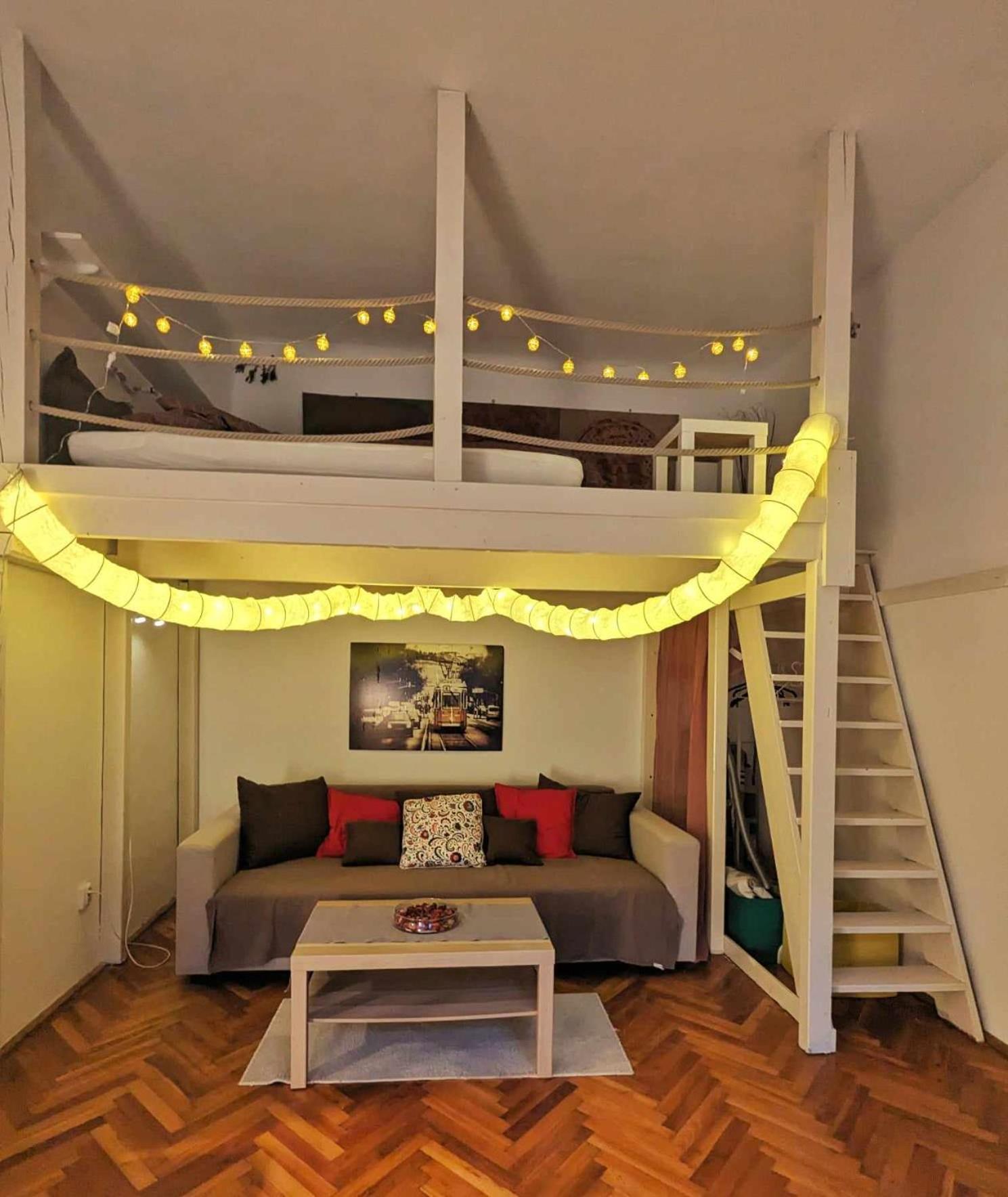 Gallery Flat In Party District Apartamento Budapest