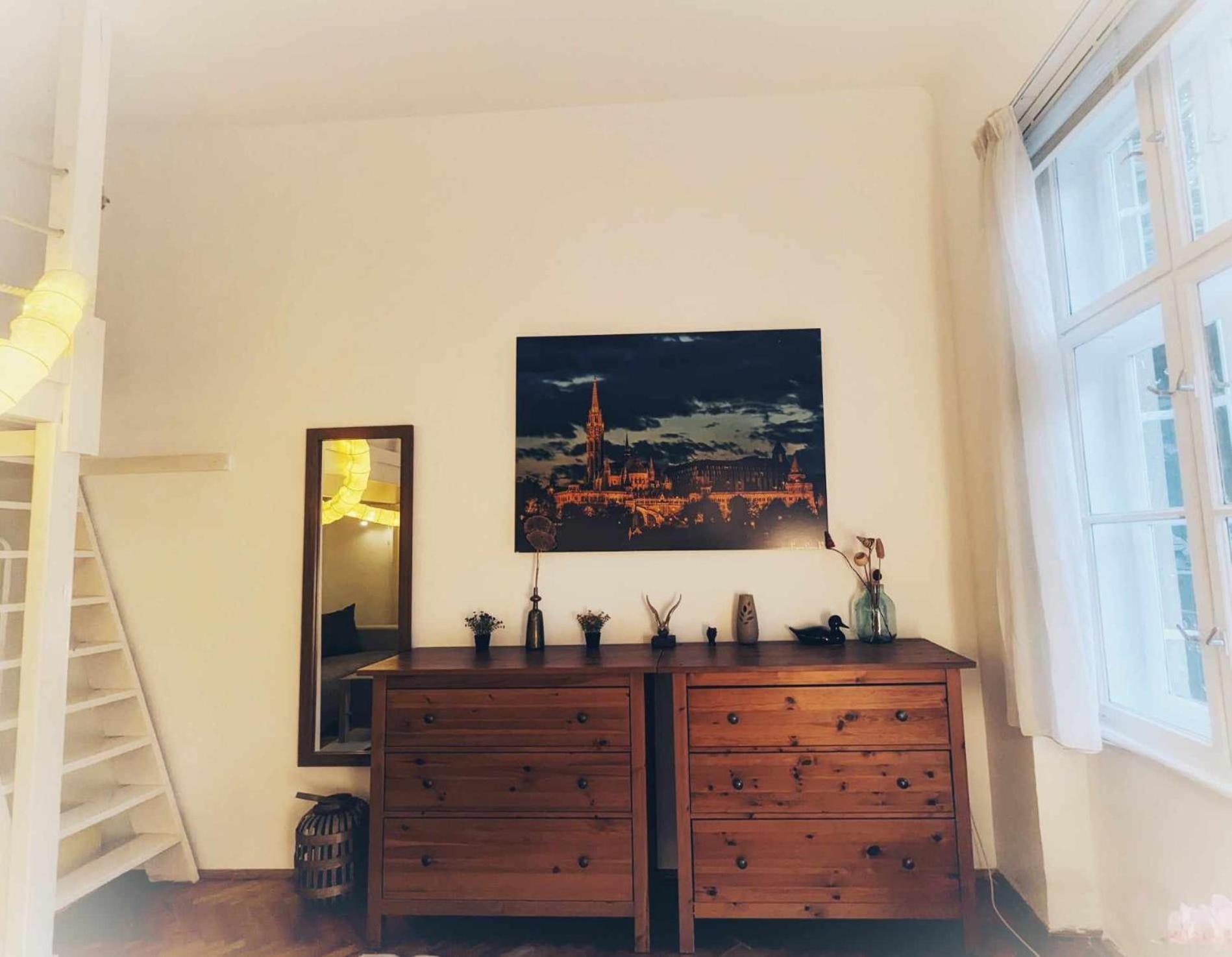 Gallery Flat In Party District Apartamento
