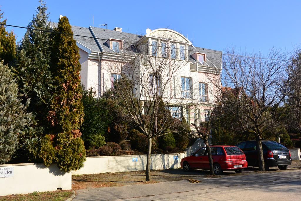 Bed & Breakfast Belle Fleur Panzio