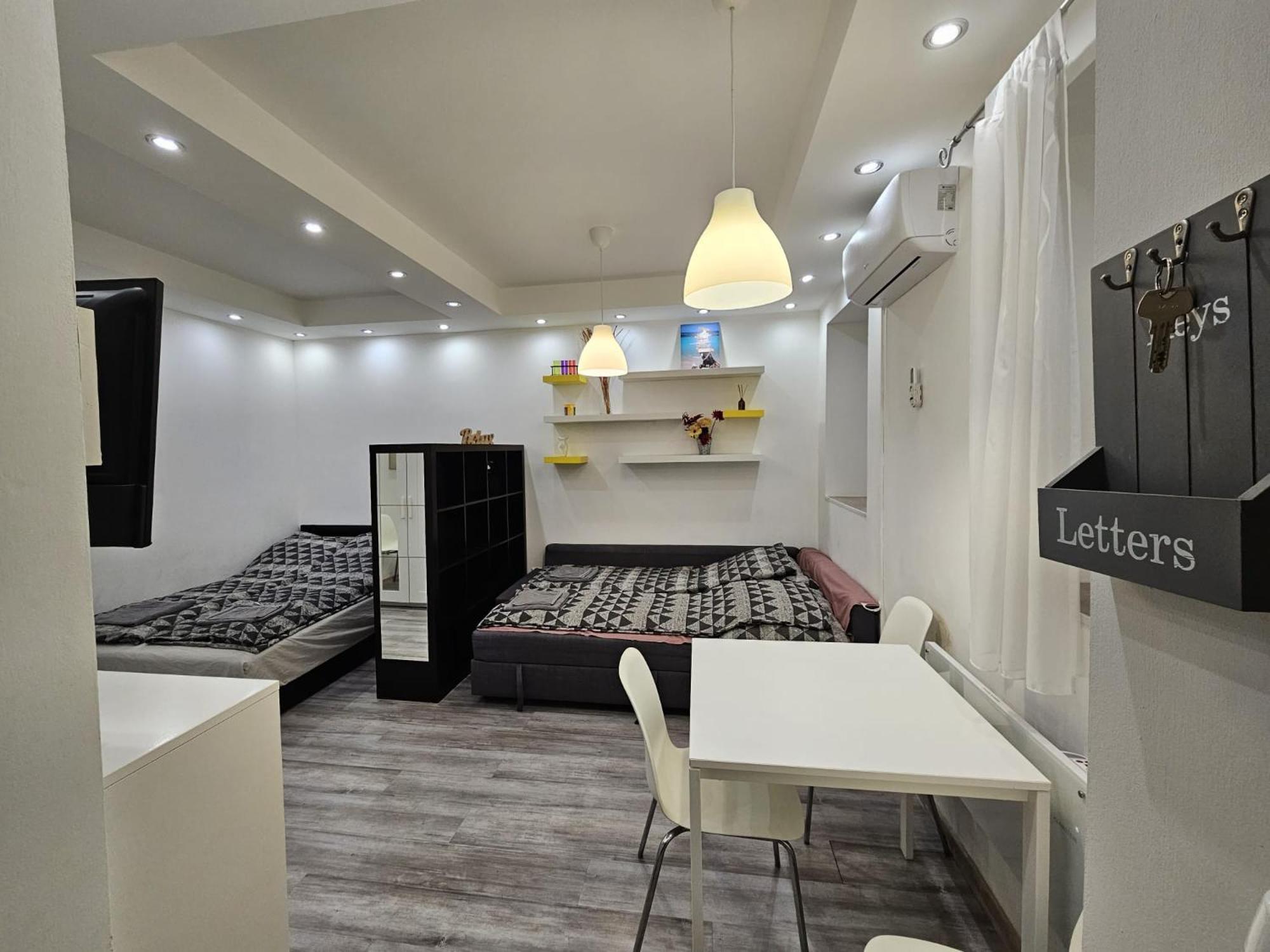 Apartment Unique Offer, Two In One! 2 Studio Egyuett Budapest