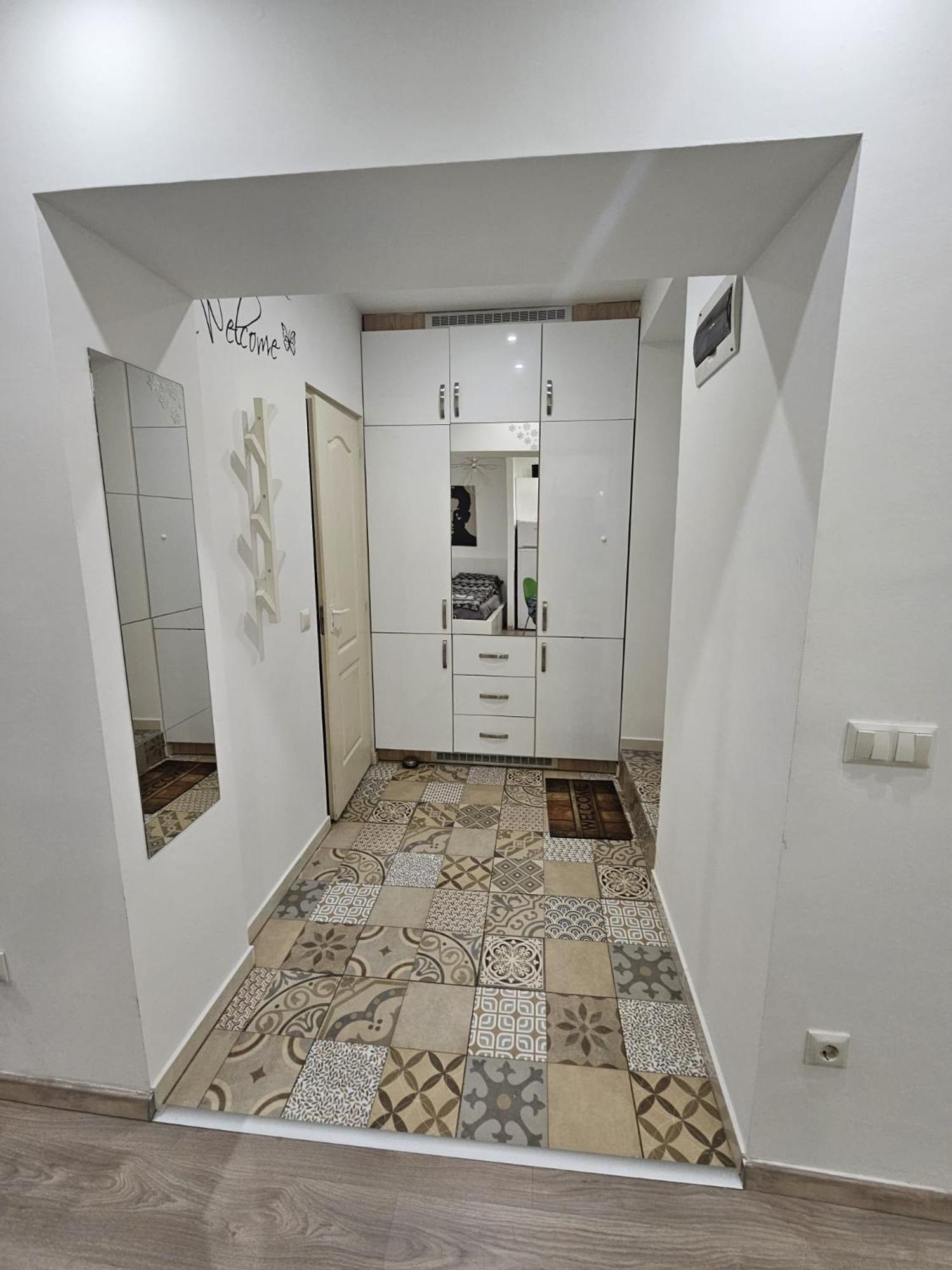 Unique Offer, Two In One! 2 Studio Egyuett