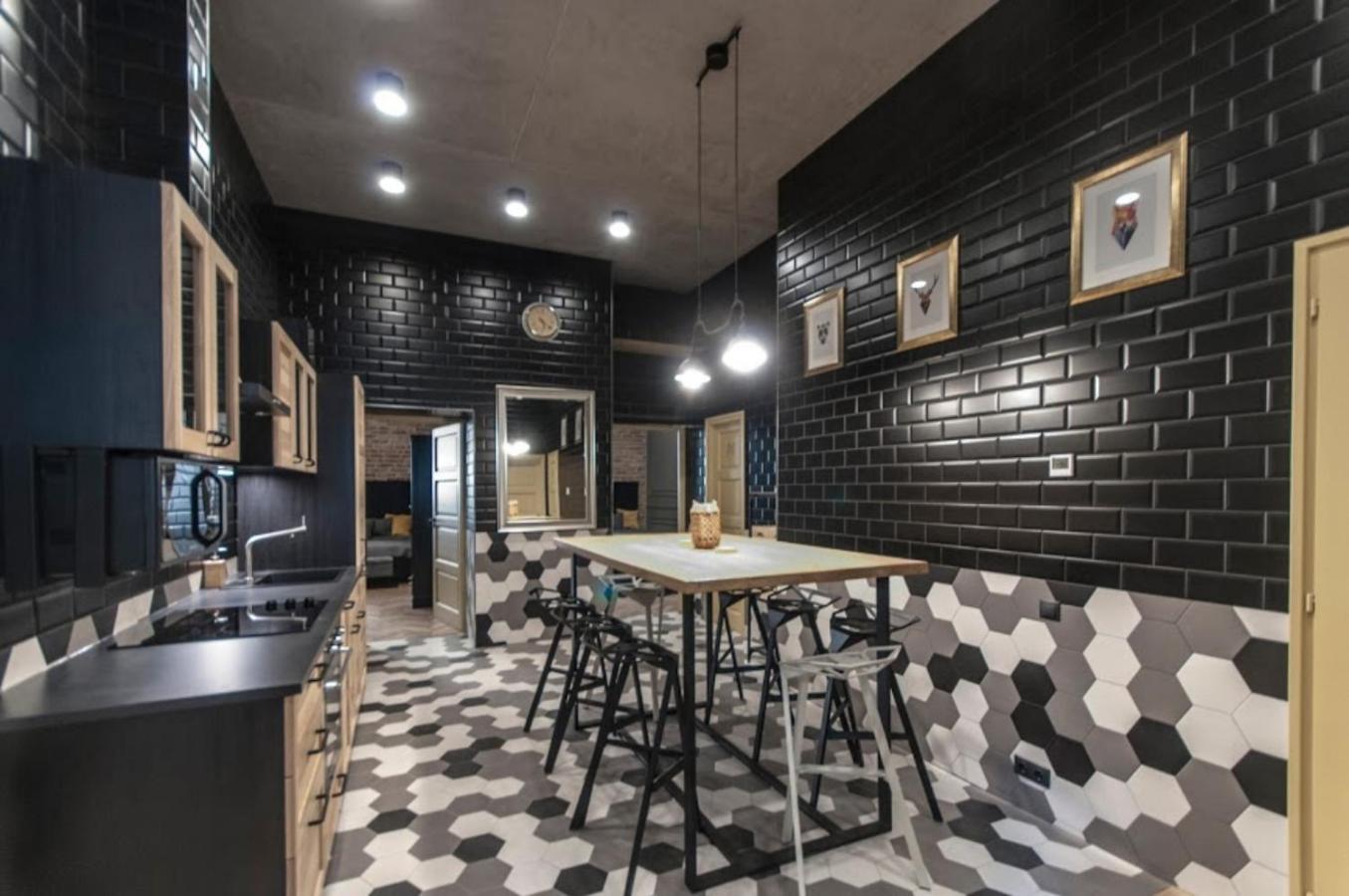 Geometric Luxury In The Center With 3br Appartement *