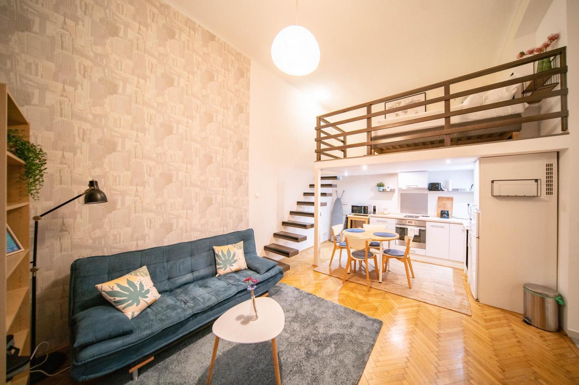 Free Parking Broadway - Ac, 2people, Fast Wifi, Smart Tv Apartment