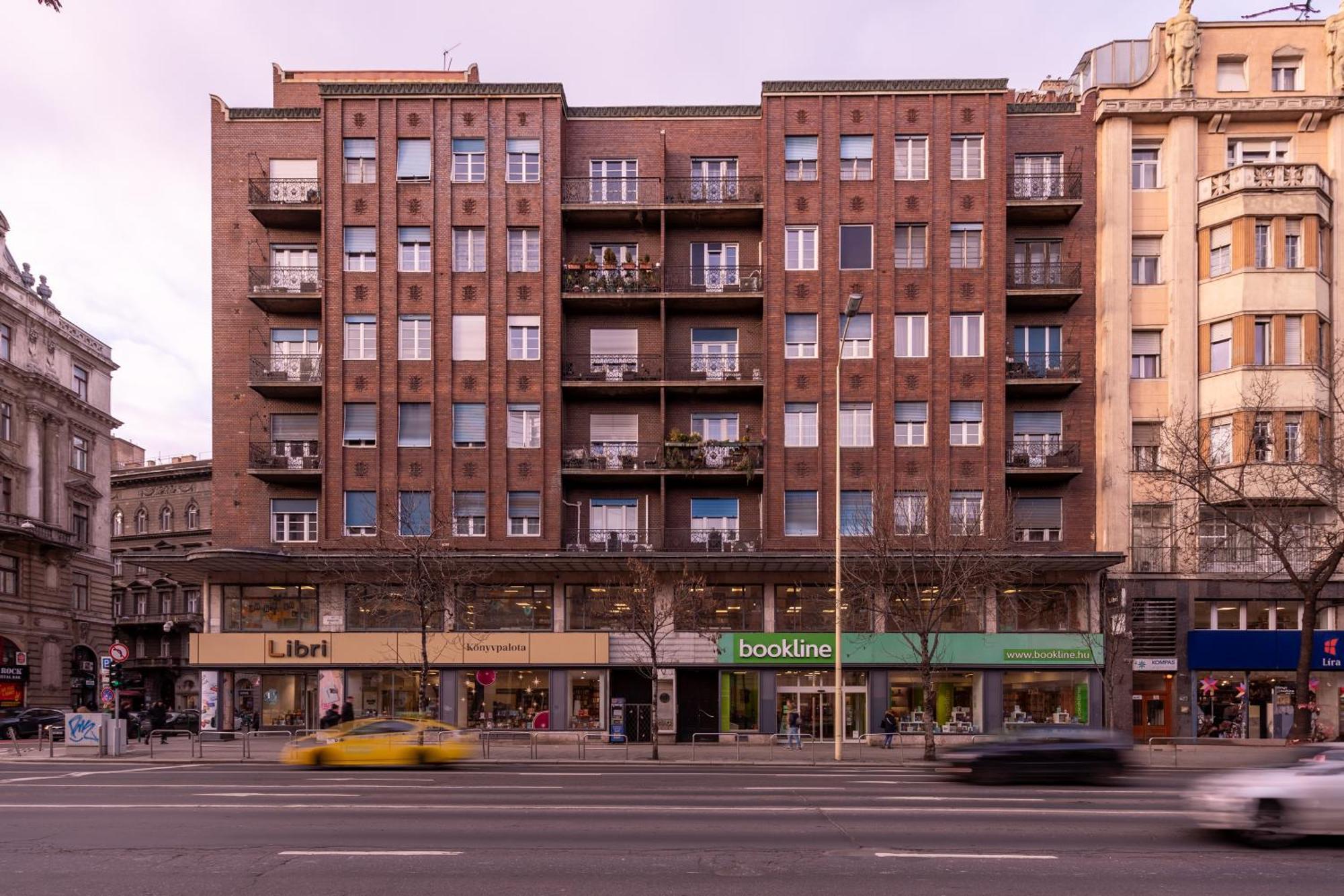 Apartment Synagogue In Heart Of Budapest