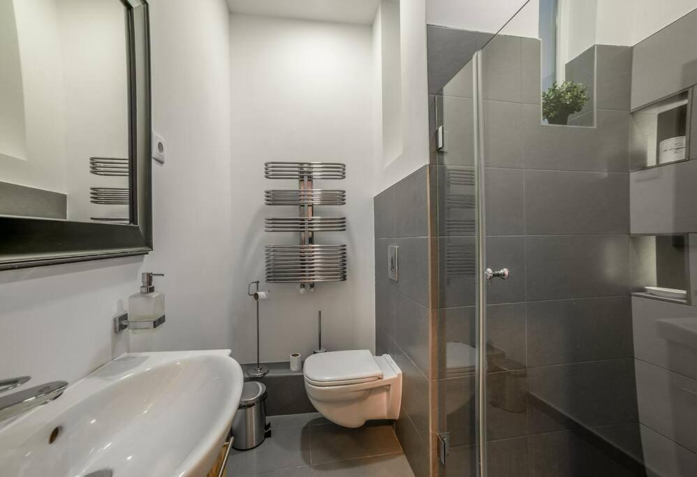 4 Seasons Of Love - Luxury 3-bedroom City * Budapest