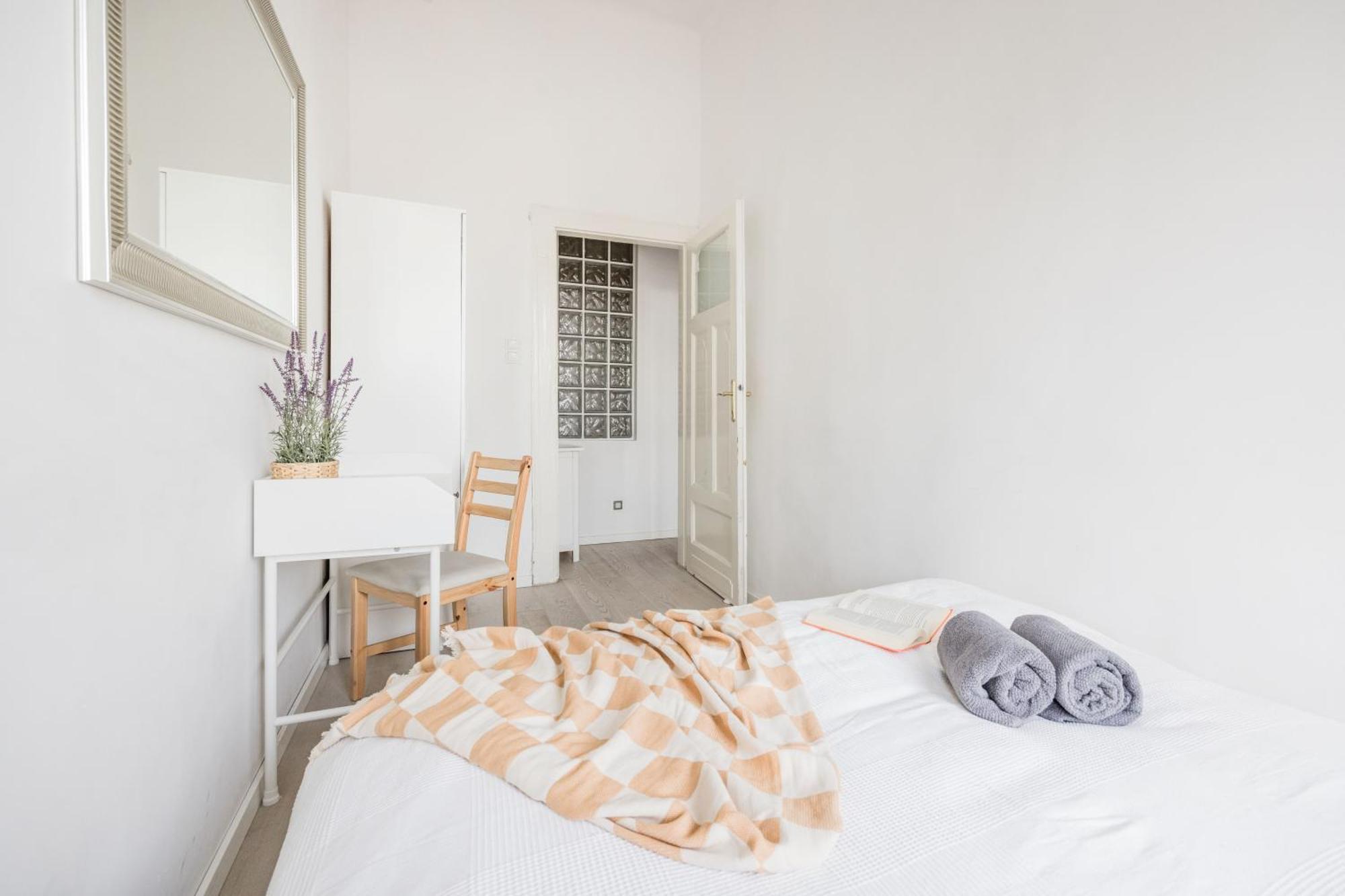 Amazing View Designer W/sauna 3min To Opera Apartman *