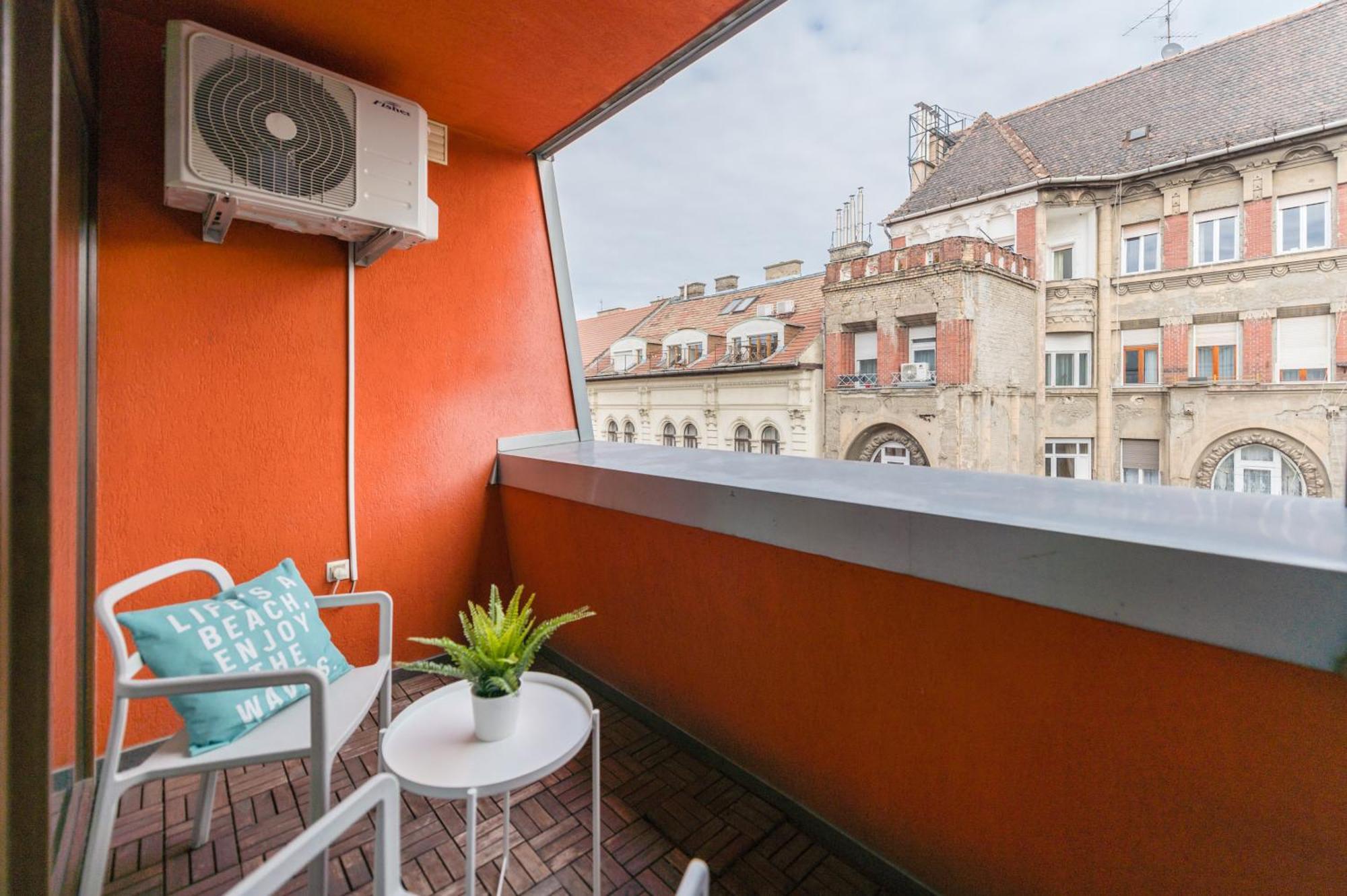 Apartamento Miami Vice With Balcony Budapest