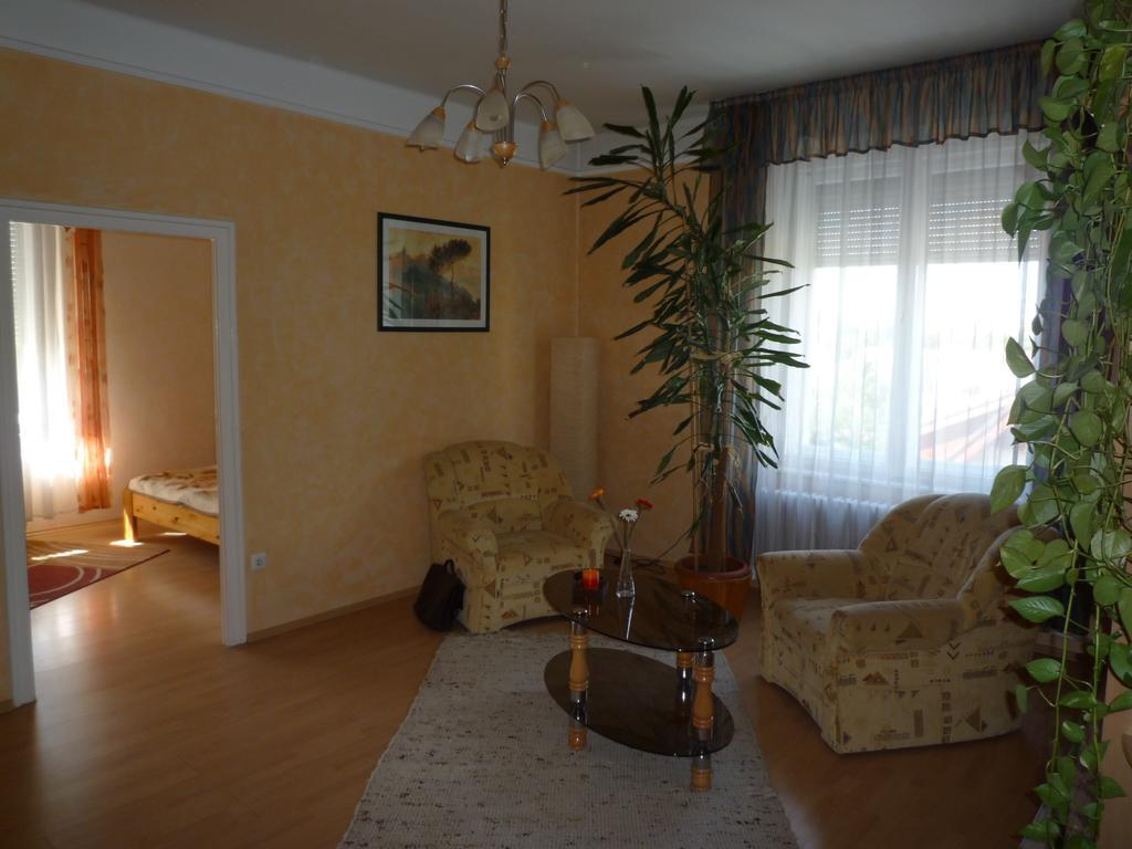 örs Vezér Beatle 01 Apartment *