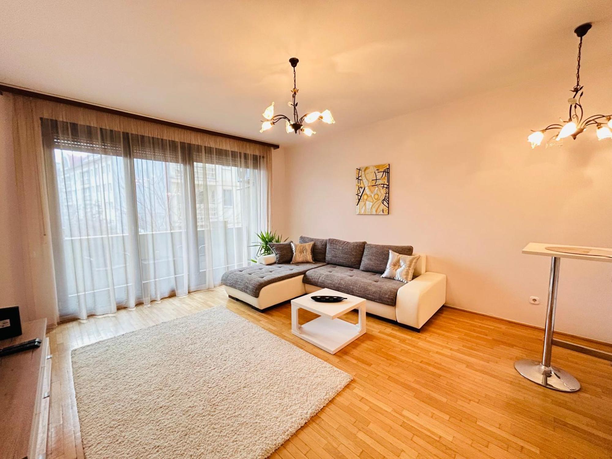 Bp Kazinczy Centrum Prime Appartamento Budapest