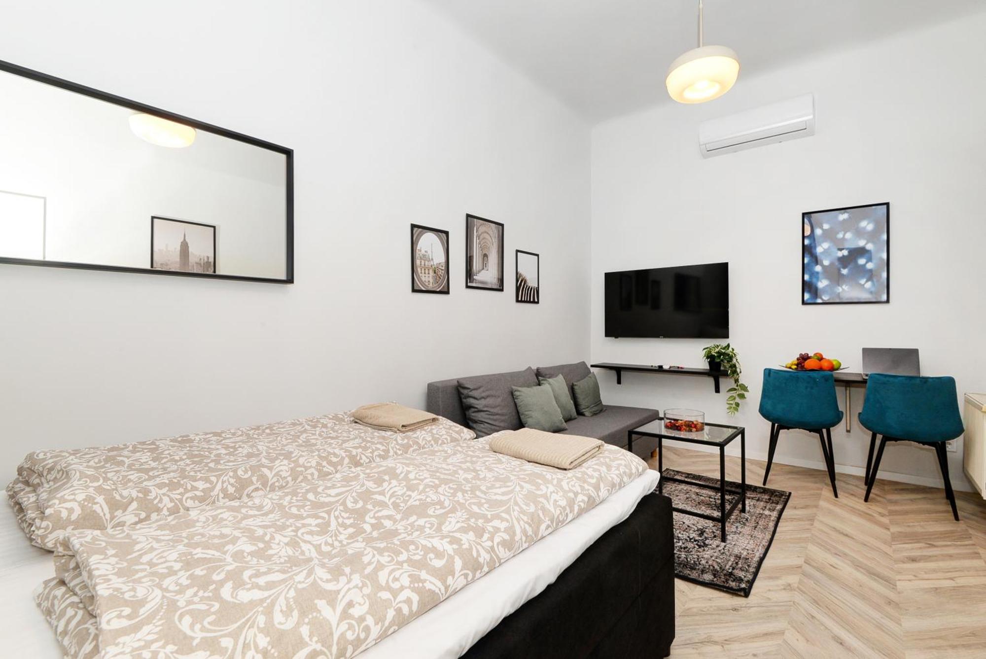 Boutique R611 Apartment
