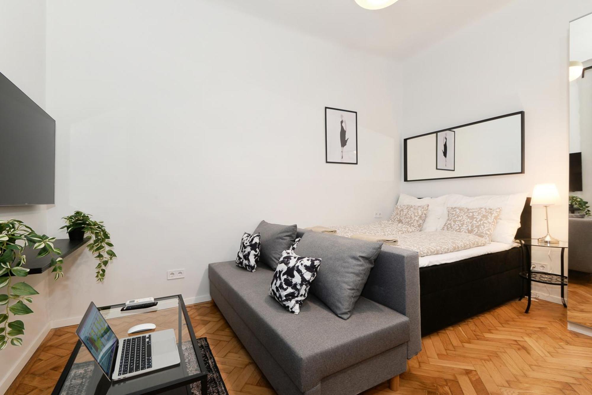 Apartment Boutique R611