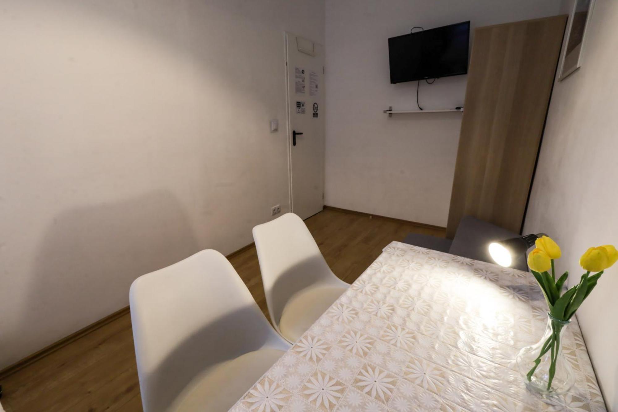 Apartamento Pest-port 4 For 16 Person *