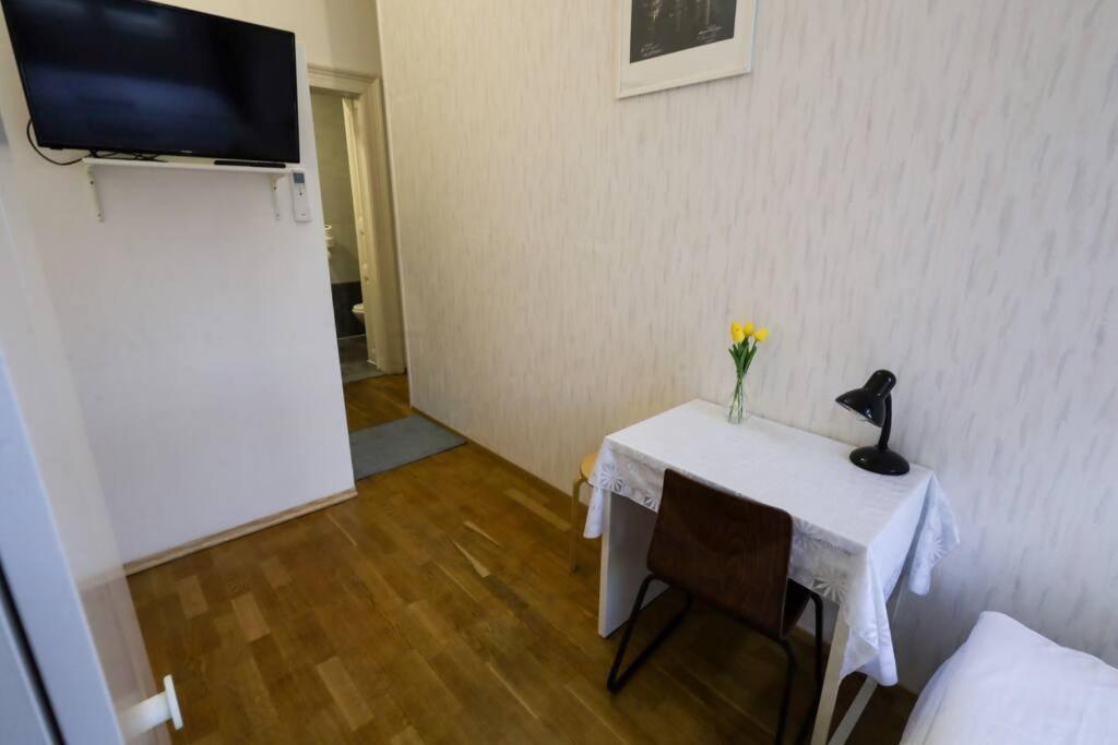 Pest-port Room-5 Private Apartment *