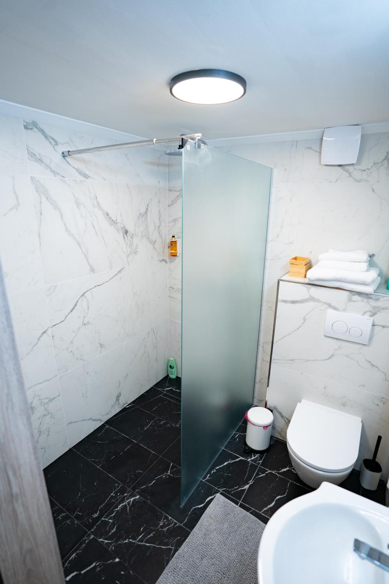 Downtown Double Deluxe With Joint Kitchen *