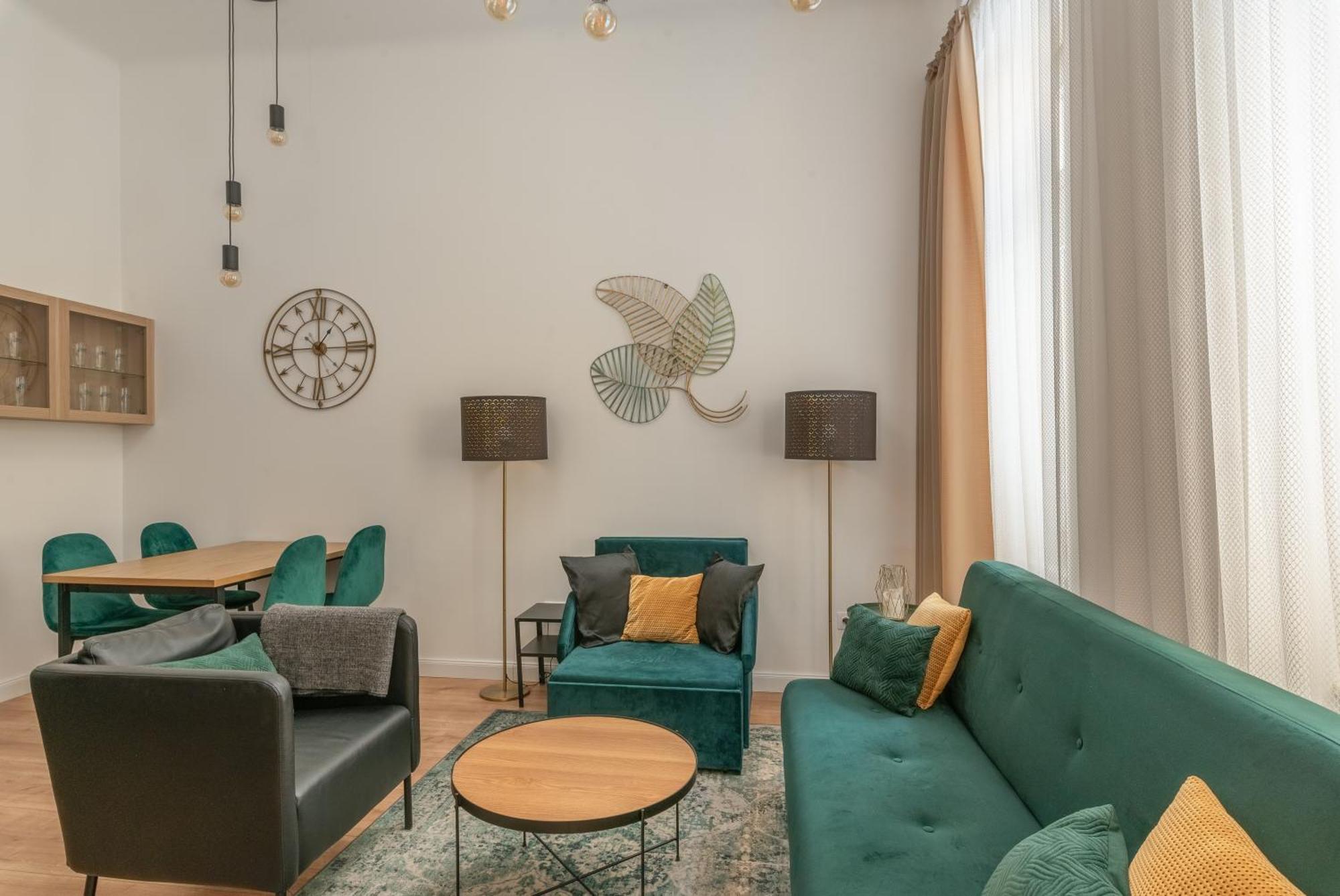 With Private Terrace - Near Gellert Thermal Bath Apartment
