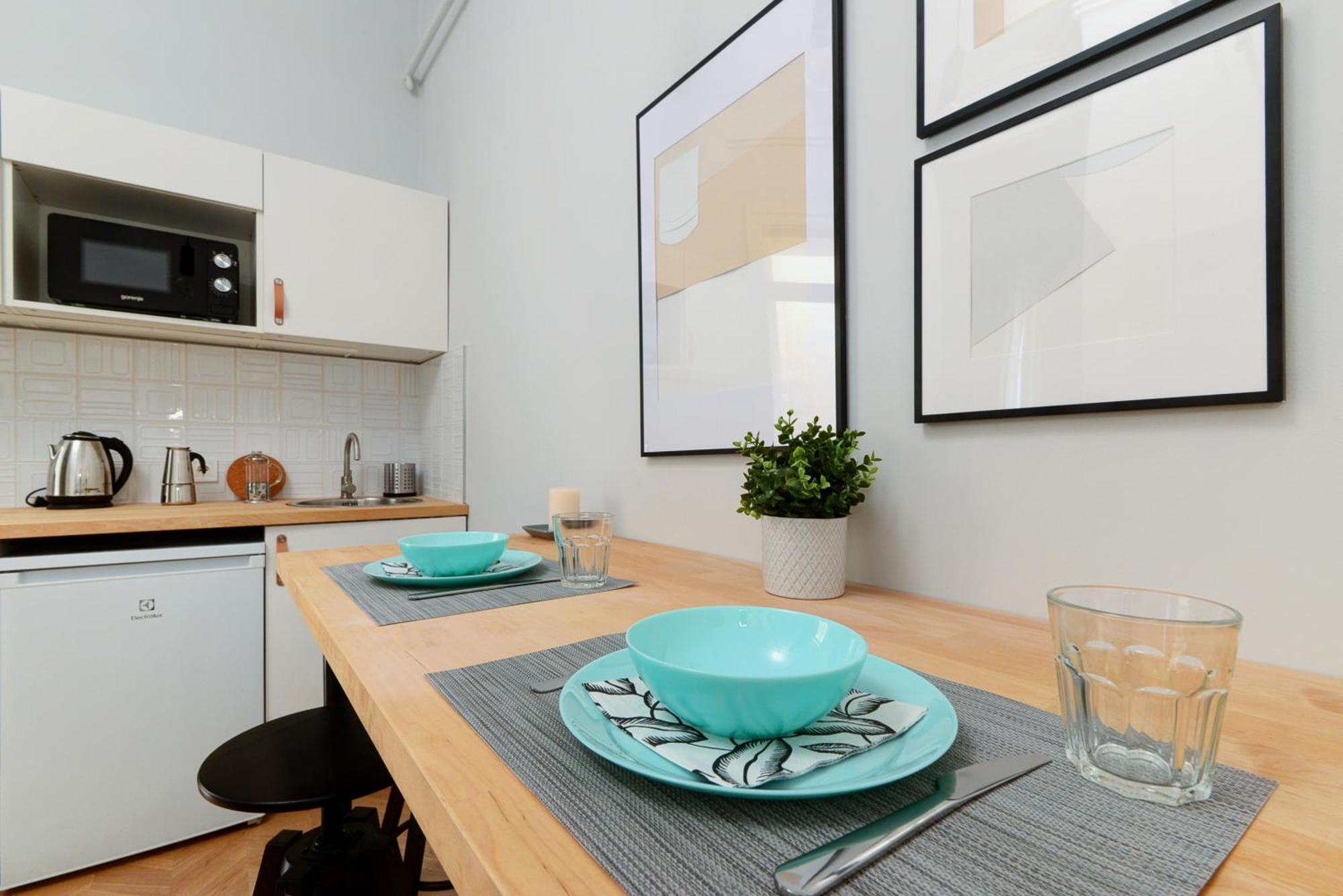 Monochrome Chic R613 Apartment *