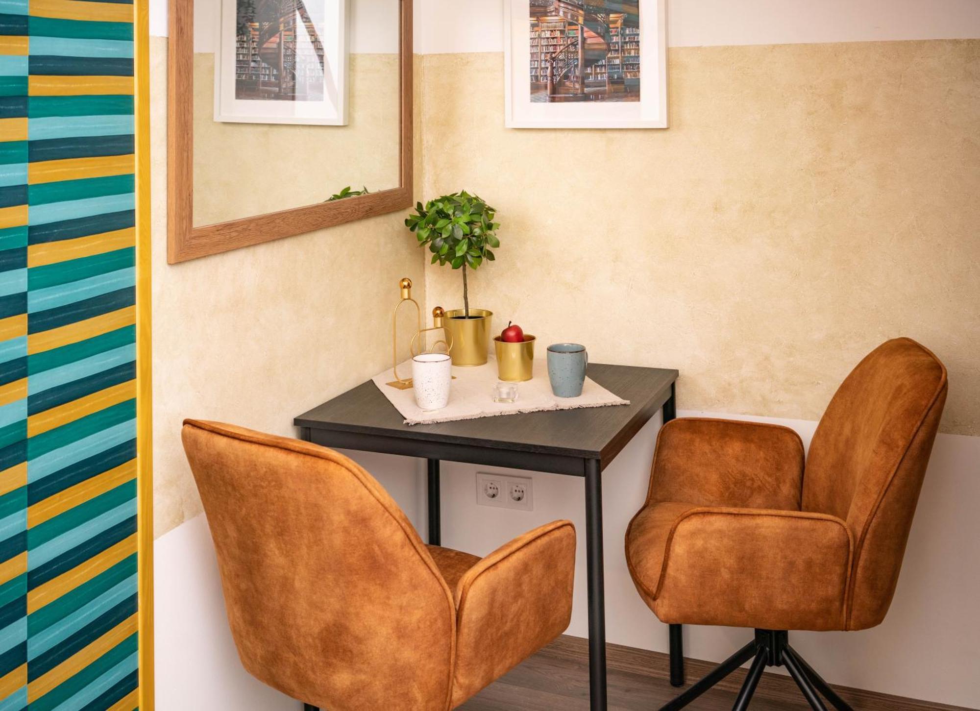 Apartamento Free Parking -corvin Palace Residence-3bdrm,6ppl,wifi,ac