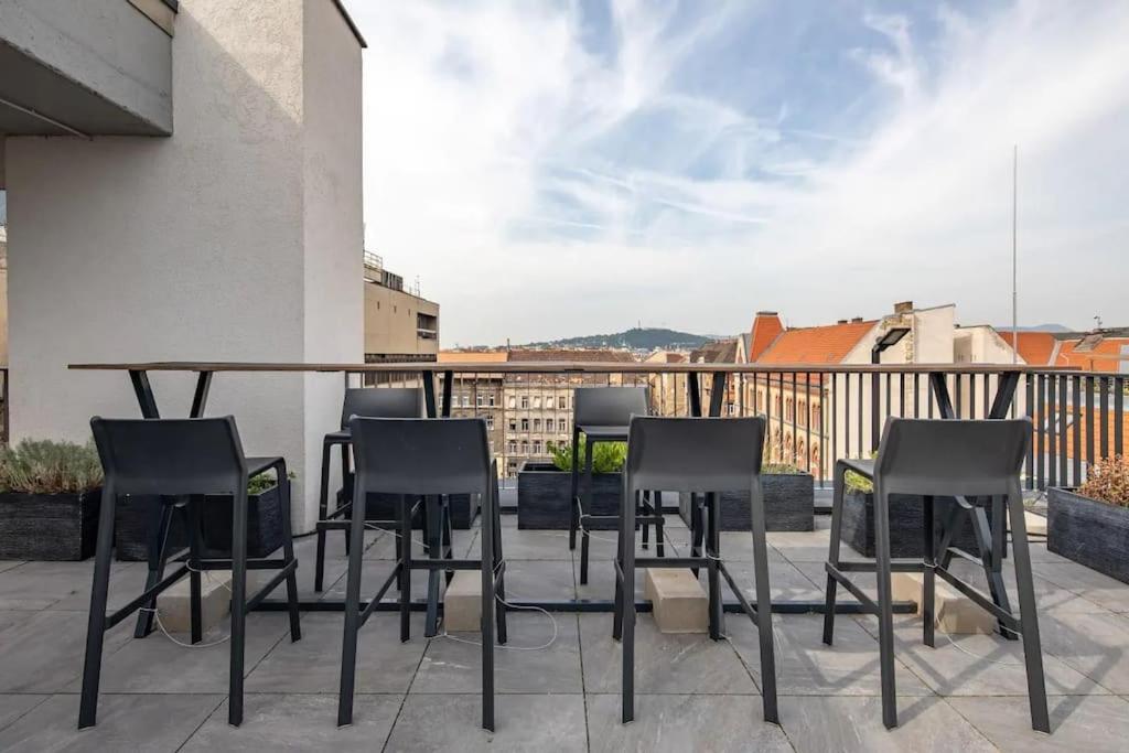Apartamento Marone 209 ~ Ac/balcony/indoor Parking Budapest