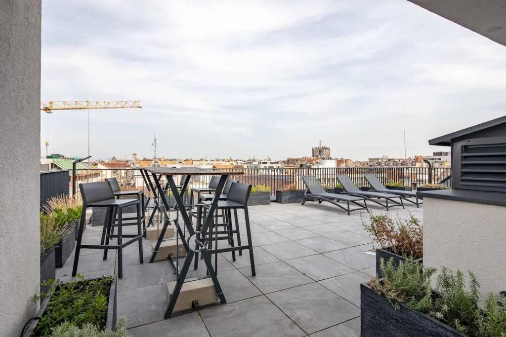 Apartamento Marone 209 ~ Ac/balcony/indoor Parking